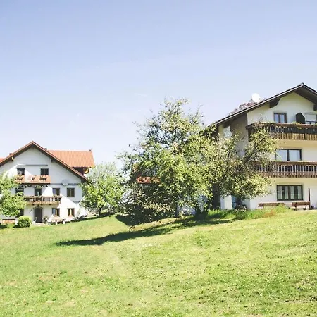 Peterhof Farm - Berghutt * Breitenberg (Lower Bavaria)