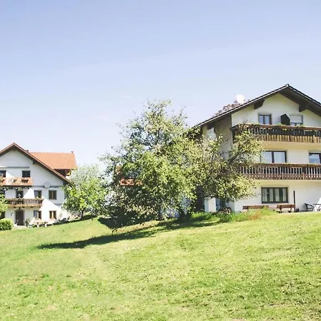 Peterhof Farm - Berghutt Breitenberg (Lower Bavaria)